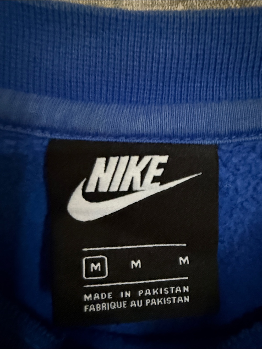 Nike Royal Blue Sweatshirt with White Logo Tag - Picture 2 of 4